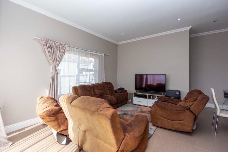 3 Bedroom Property for Sale in Parsonsvlei Eastern Cape